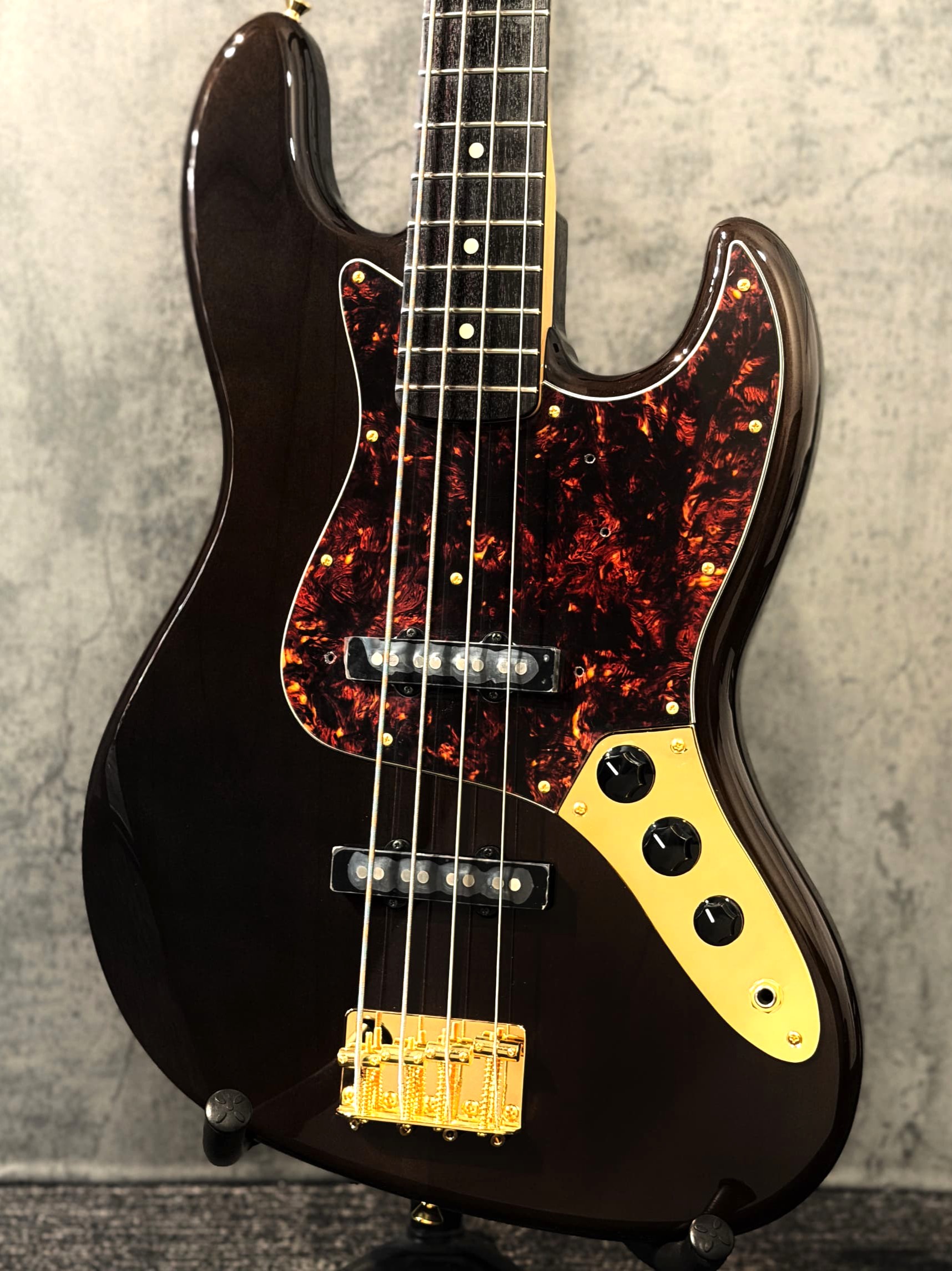 Tokai 【チョイキズ特価】AJB-101G -See Trough Black- #251022【4.06kg】【ゴールドパーツ】【池袋店】|クロサワ楽器65周年記念SHOP