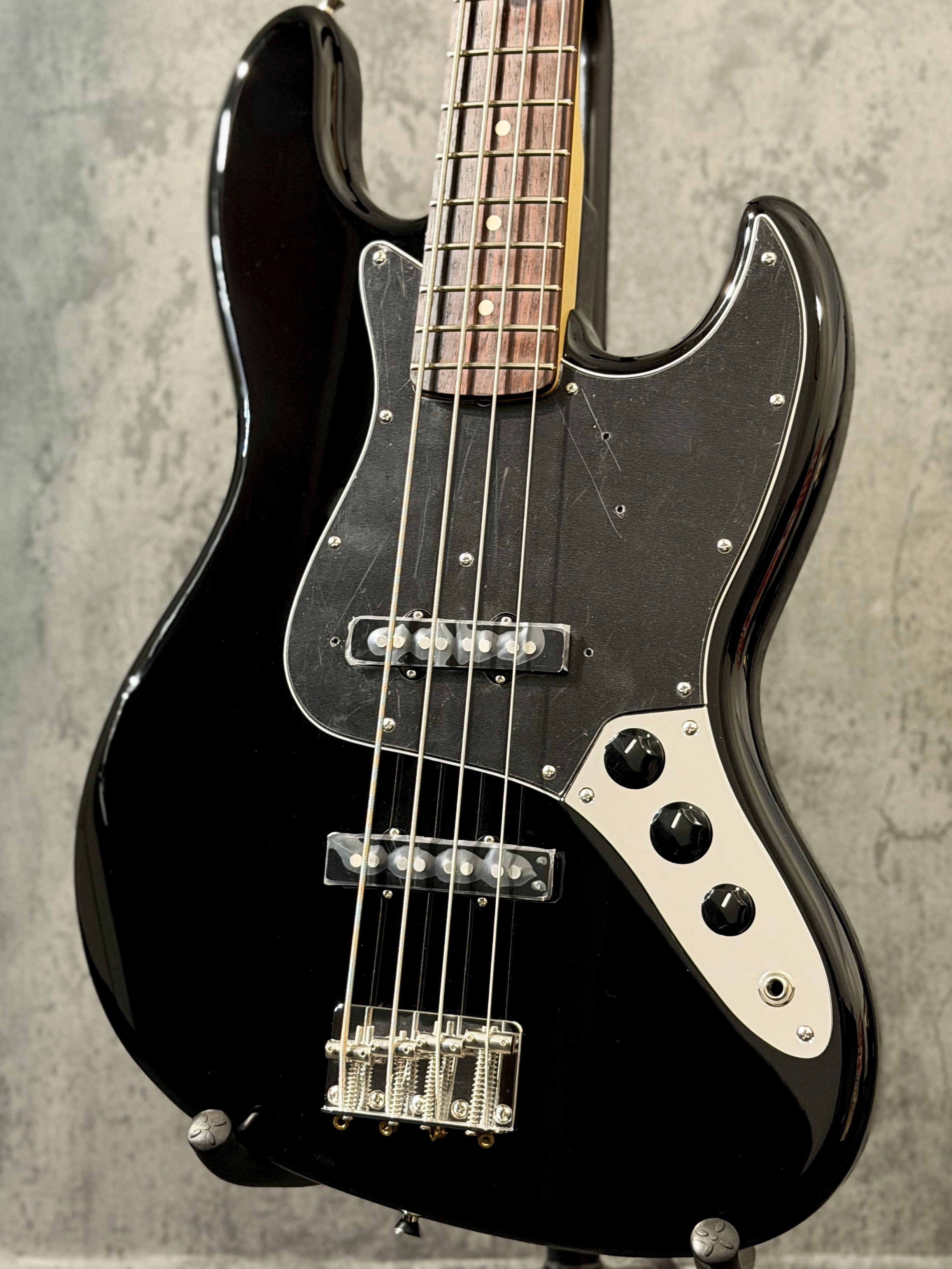 Tokai 【ピックガードモディファイ】AJB-101 -Black- #250483【4.17kg】【アルダーボディ・ローズウッド指板】【池袋店】|クロサワ楽器65周年記念SHOP