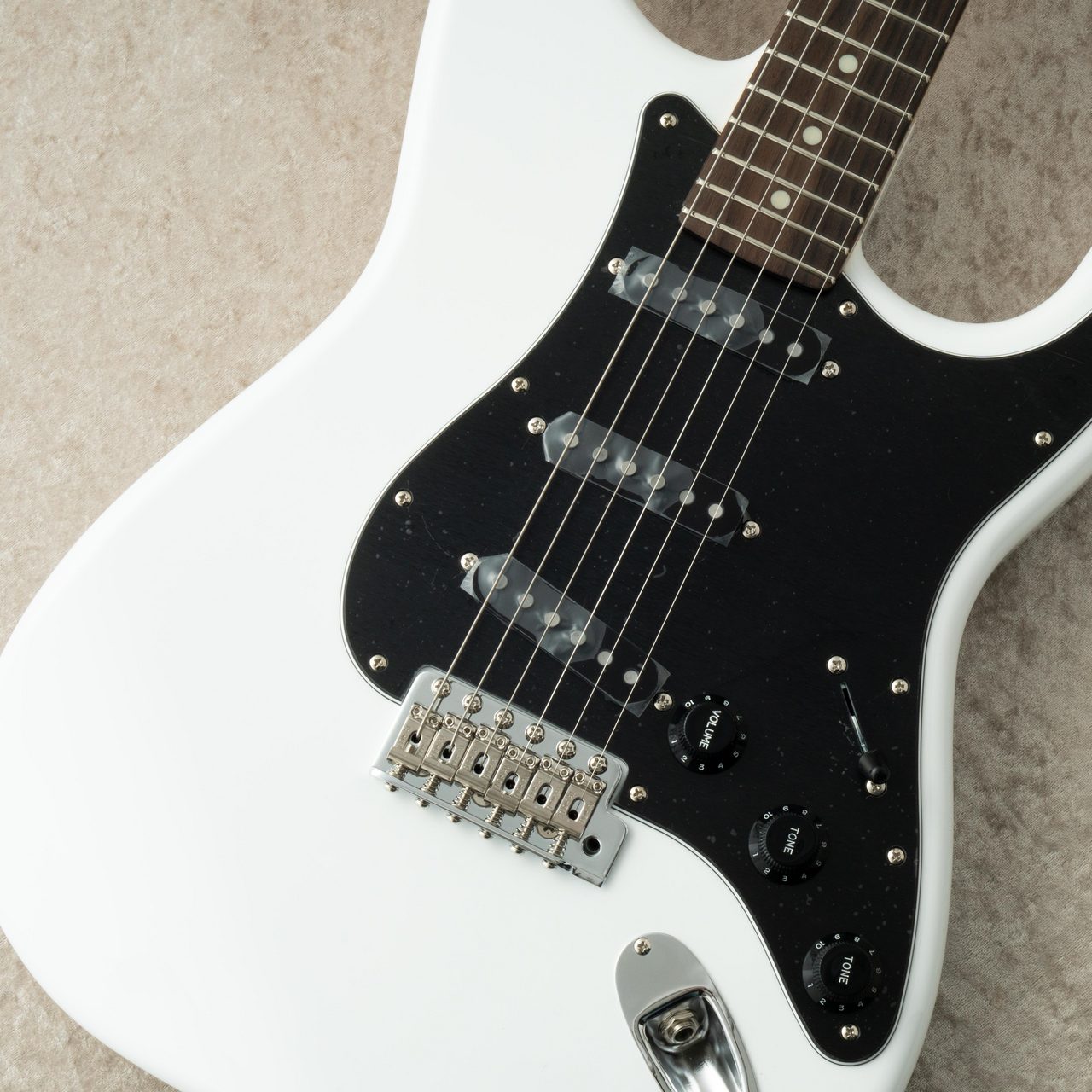 Tokai AST110 東海楽器 ストラスキャスタ― 楽天市場】Tokai AST110 VWH 新品 ヴィンテージホワイト[東海