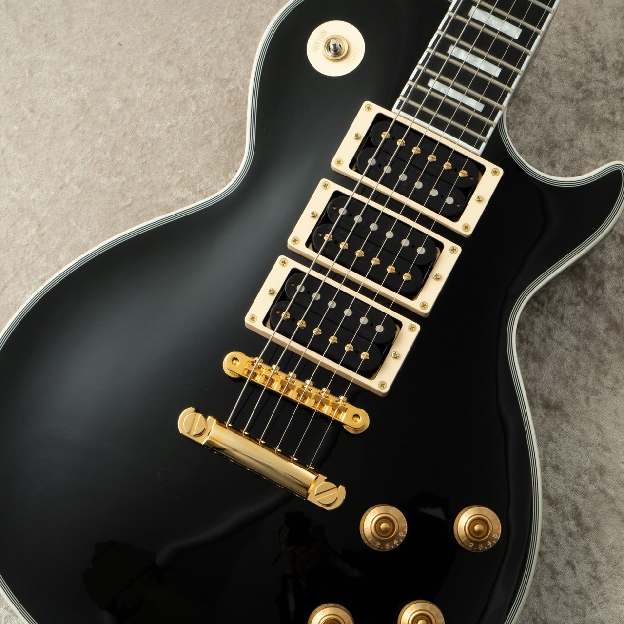 超美品 EDWARDS レスポール E-LP-130CD CUSTOM カスタム 楽天市場】Edwards E-LP-130CD JS 新品 ブラック[エドワーズ