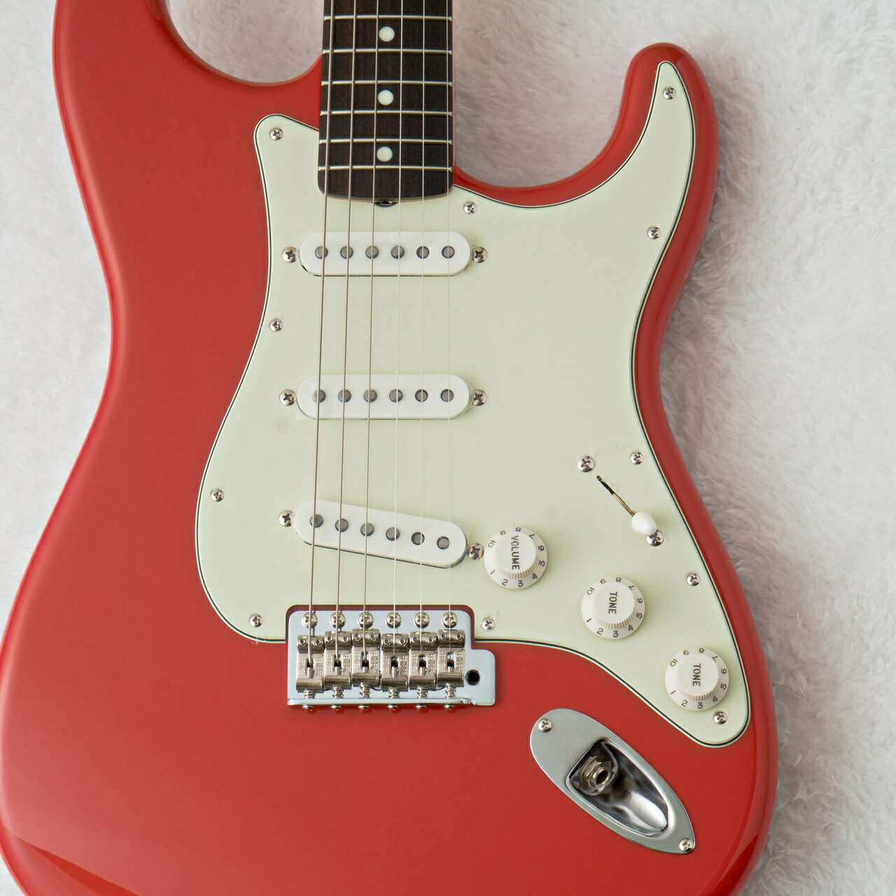 Fender FSR Made in Japan Traditional 60s Stratocaster Fiesta Red【良杢個体】【3.45kg】【JD25032788】【町田店】｜クロサワ楽器65周年記念SHOP