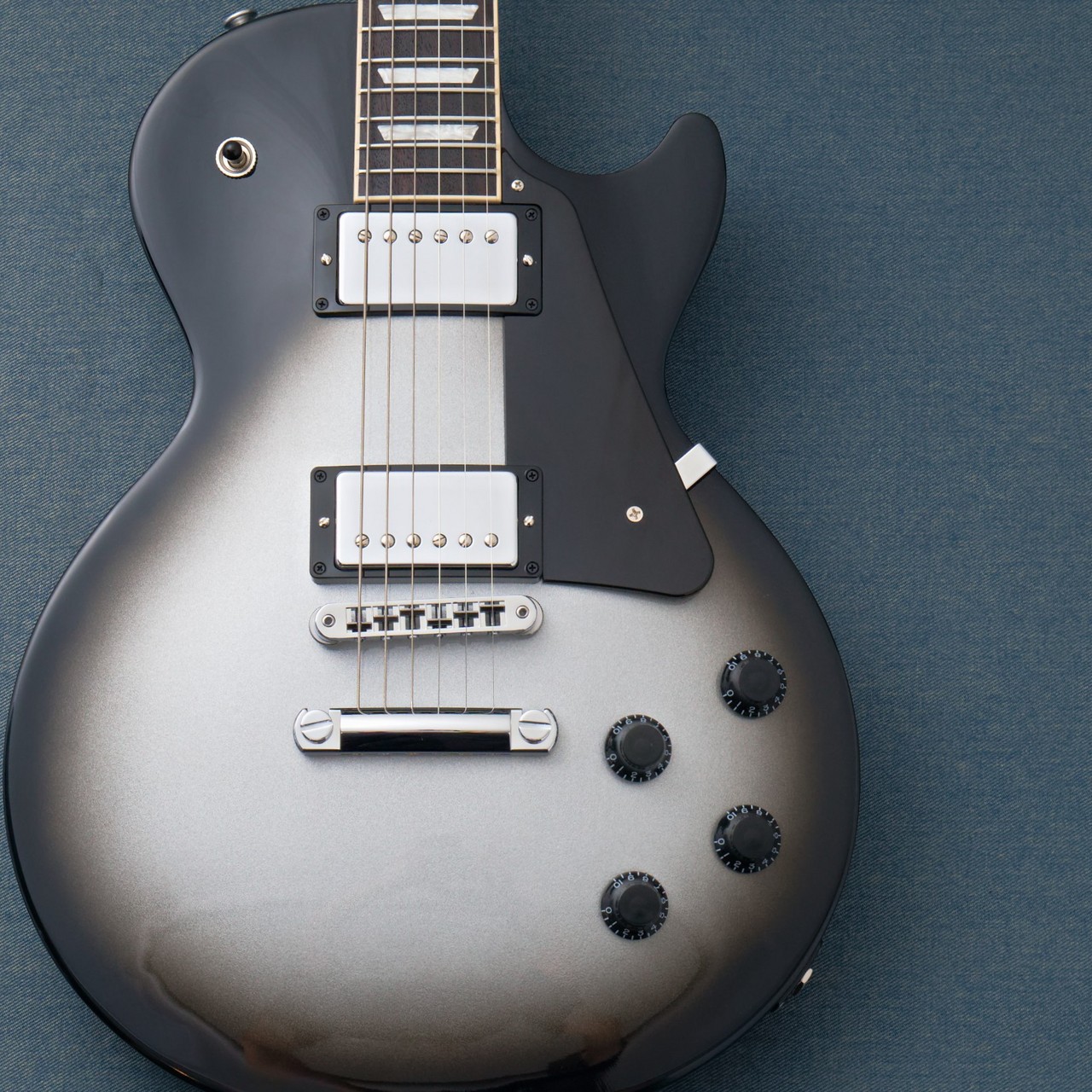 Gibson Les Paul Studio Exclusive -Sliver burst- 【3.81kg】【48回無金利】【町田店】｜クロサワ楽器65周年記念SHOP