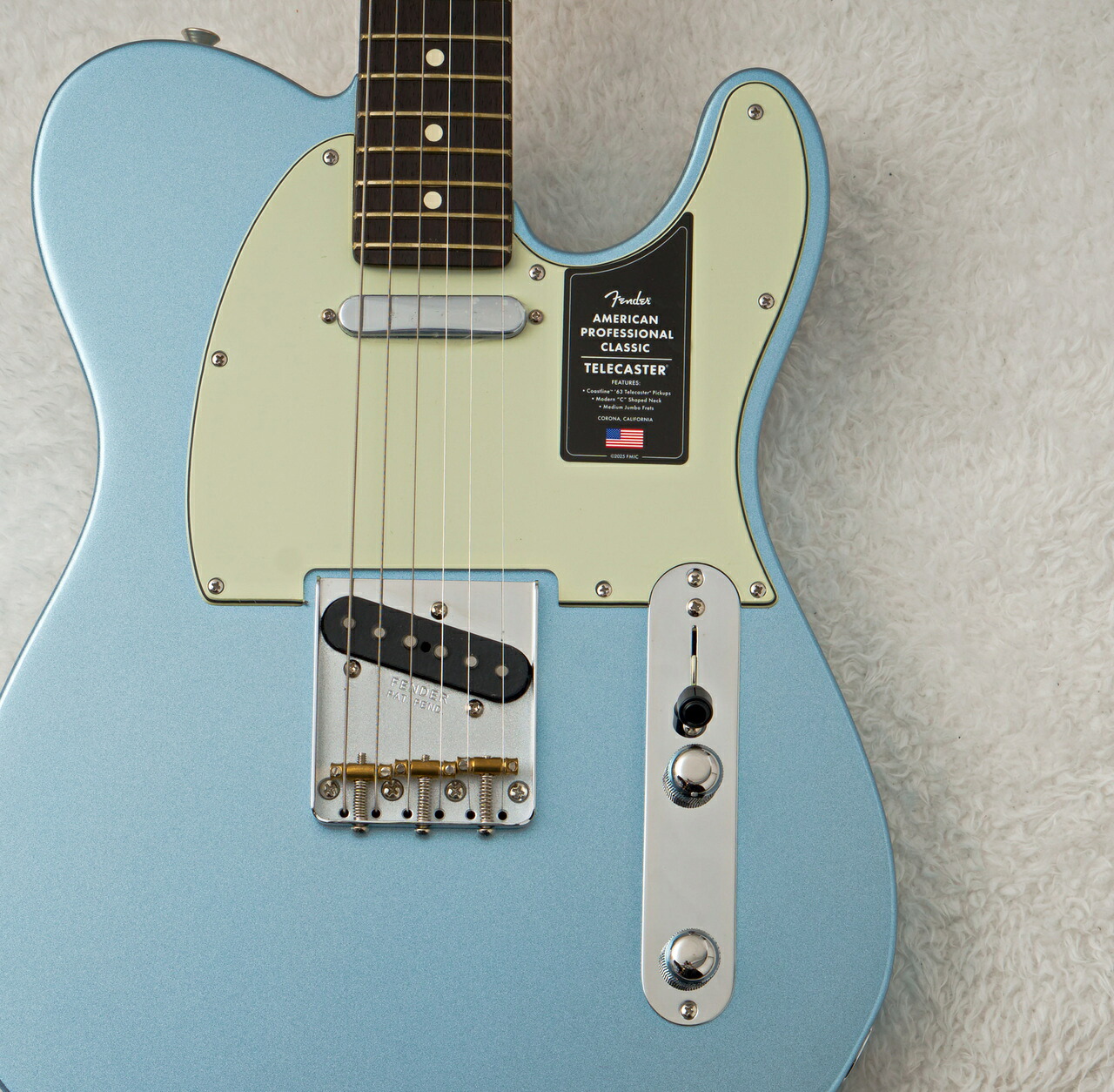 Fender AMERICAN PROFESSIONAL CLASSIC TELECASTER Mystic Ice Blue【US26023333】【3.33kg】【町田店】｜クロサワ楽器65周年記念SHOP