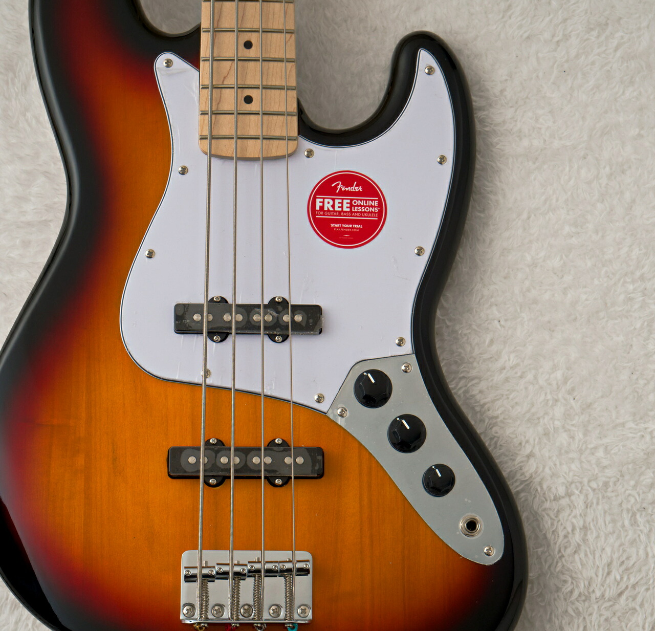 Squier by Fender AFFINITY SERIES JAZZ BASS 3-Color Sunburst 【B級特価】【軽量個体】【3.73kg】【町田店】｜クロサワ楽器65周年記念SHOP