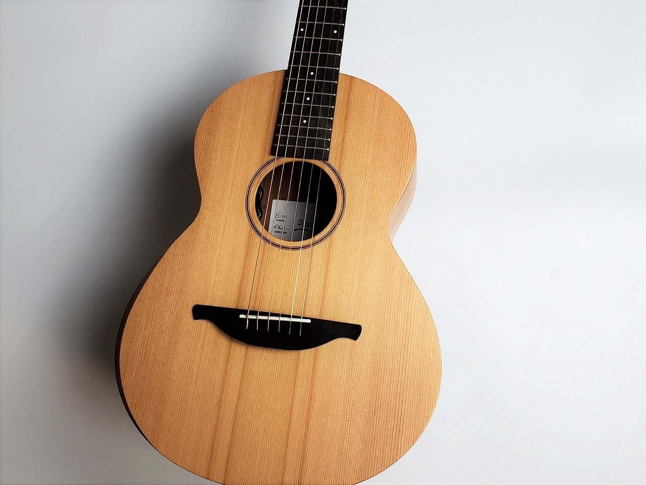 新版 楽天市場 Sheeran By Lowden Lowden W 03 Sheeran シダー サントスローズ 名古屋店 クロサワ楽器60周年記念shop 高知インター店 Csckerala Com