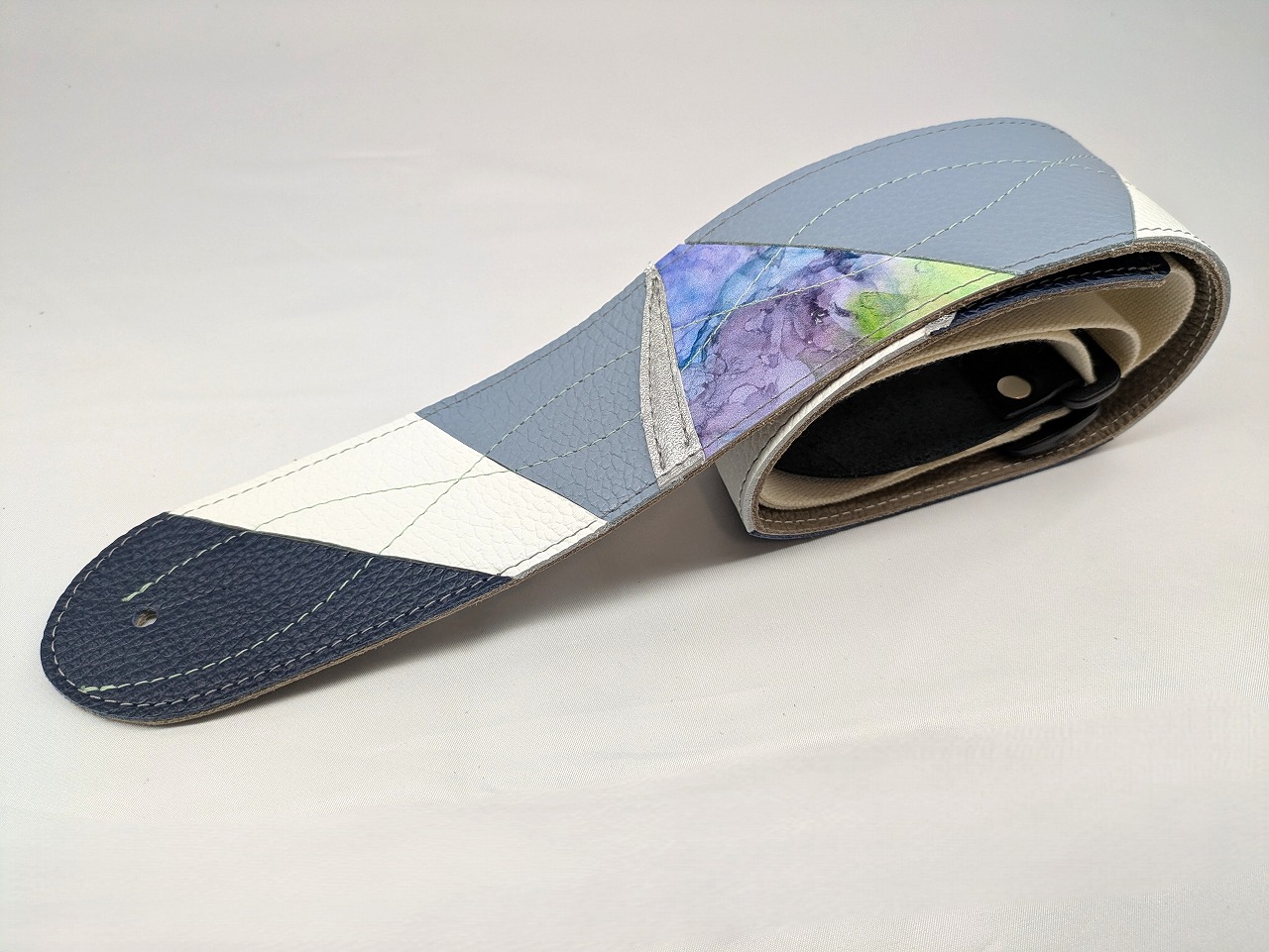 Grande uomo TENDER L-SLIDE PW Art 紫陽花６【横浜店アクセサリーフロア在庫品】【担当イチオシ！パッチワークストラップ！】｜クロサワ楽器65周年記念SHOP