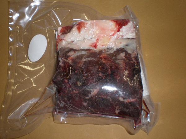 エゾ鹿肉【モモ肉　】　３Ｋｇ　道東産直★逸品　白糠産