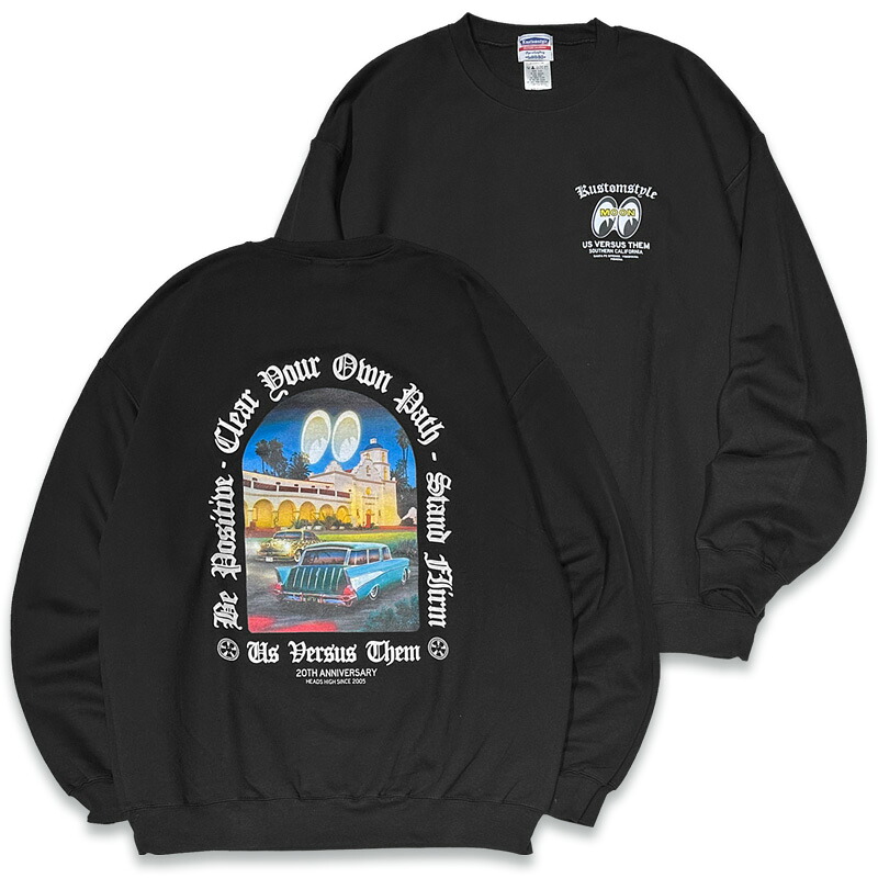 MOONEYESxUSVERSUSTHEMxKUSTOMSTYLE KSMEUVT006SWBK -BE POSITIVE- CREWNECK SWEATSHIRTS トレーナー COLOR*BLACK|KUSTOMSTYLE SO-CAL