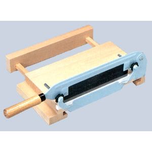 楽天市場】押切式餅切り器 2型 （デラックス） のし餅切り ~R