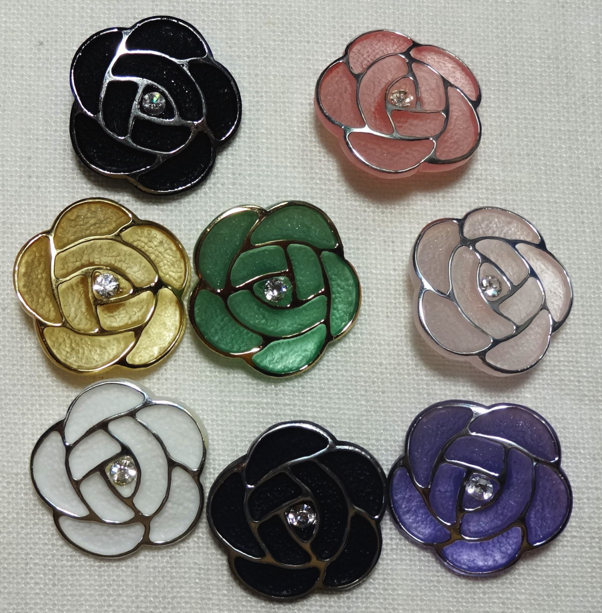 楽天市場】メタリックラインフラワー ビジューボタン 現品限り