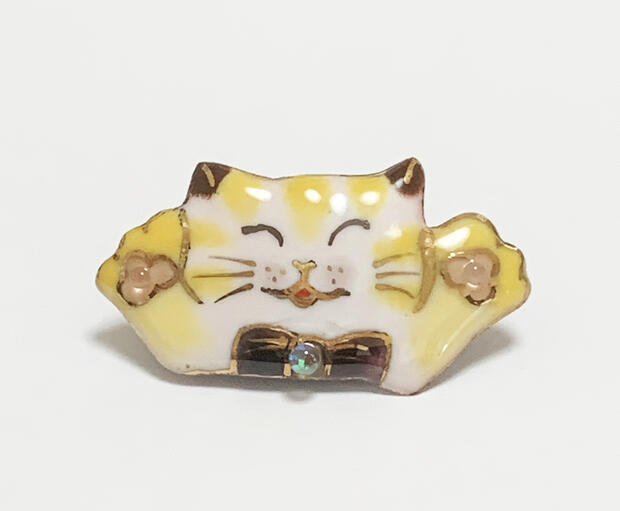 【UncleZ】　七宝焼き帯留　ねこ（バンザイ黄トラ)