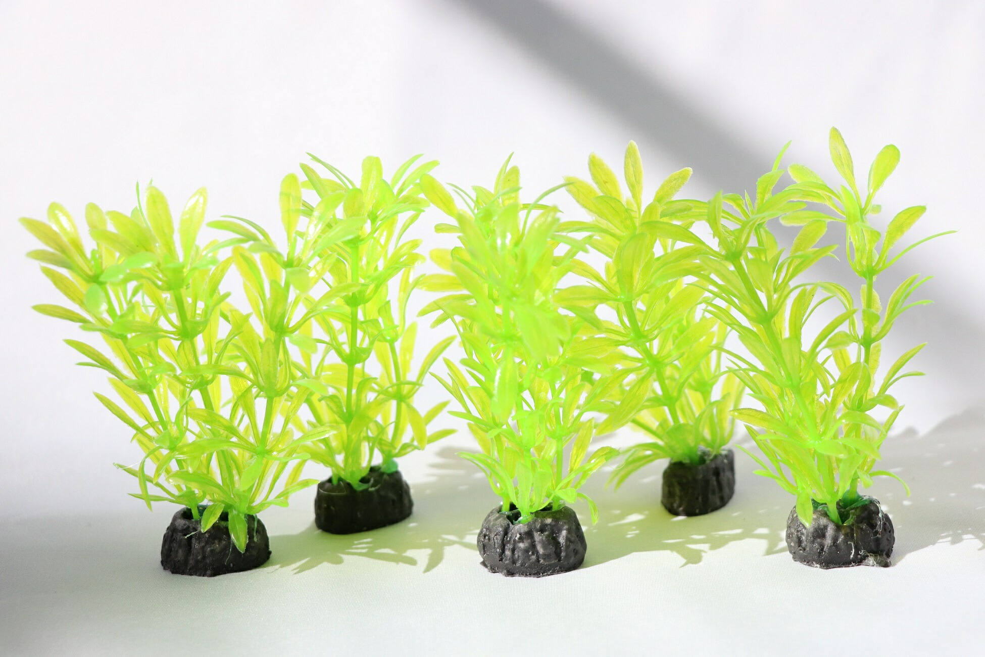 楽天市場 水草 人工 アクアリウム 5本セット メダカ 熱帯魚 金魚 テトラ 水槽 レイアウト Wa Style 楽天市場店