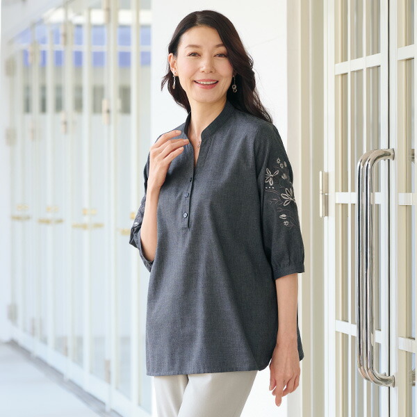 花刺繍ジャカード　上品グレー×ミセス向けセレモニーブラウス　日本製 ミセス シニア フォーマルジャケット ブラウス 小花柄