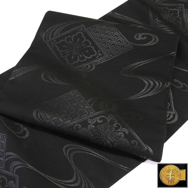 正絹　黒共名古屋帯 楽天市場】正絹黒共 九寸名古屋帯 喪服帯 綴 冬用 山に流水文 : 色無地