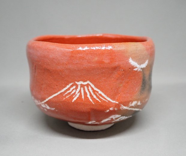 送料込【逢絢亭・新品】茶道具 茶碗 楽焼 槍梅の絵 吉村楽入 共箱入り 栗山園オンライン通販部 / 新品 槍梅筒茶碗 楽入窯