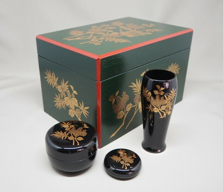茶箱、木製溜一閑塗市松、付属品4点付、ふか3番 楽天市場】【茶道具/茶箱】茶箱 木製 桐 溜塗 掻合 掛合付き
