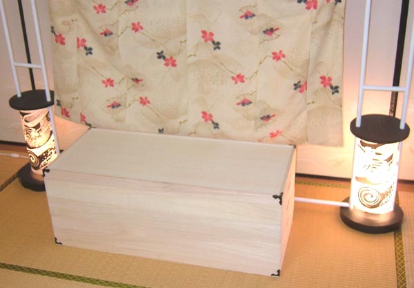 御召しもの 納める容れもの 桐御召しもの容れもの 総桐 2段 御召しもの容れもの 桐御召しもの箱 桐箱 御召しもの用 肥前桐民芸 国産品 虚蝉ロング 桐たんす 桐洋服箪笥 桐タンス 和調度品 桐御召しもの容れもの 通貨価値 激安 関東～九州貨物輸送無料 国産 調度品 日本製 桐だんす 桐社交ダンス  桐 タンス 御召しもの 納める 桐箱 押入れ 収納家具 御召しもの納める