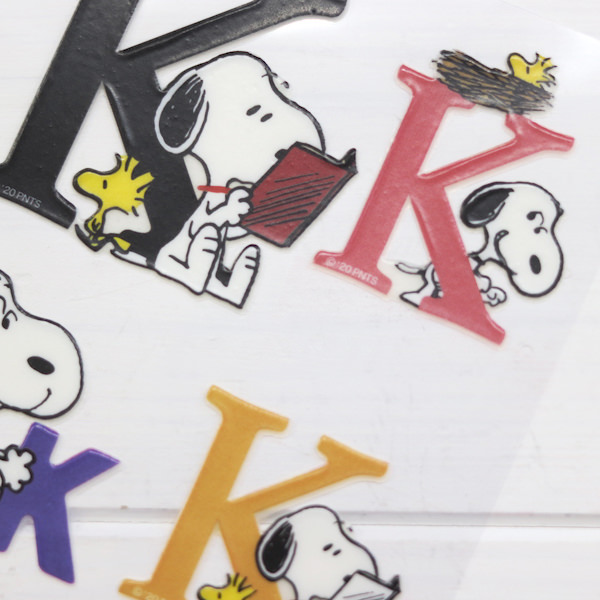 楽天市場 Peanuts ピーナッツ Snoopy スヌーピー 水や熱に強い貼ってはがせるステッカーアルファベット K 京都文具屋