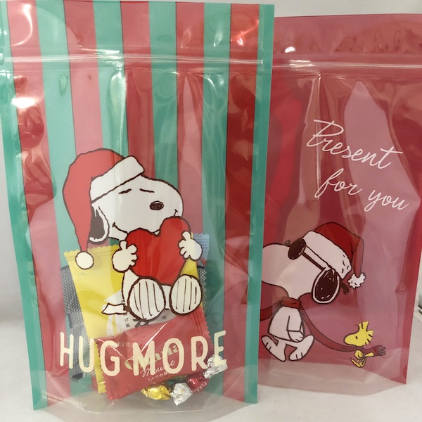 楽天市場 Peanuts ピーナッツ Snoopy スヌーピー クリスマスプレゼントのラッピング袋スヌーピーラッピング袋4枚入 Hug More 京都文具屋