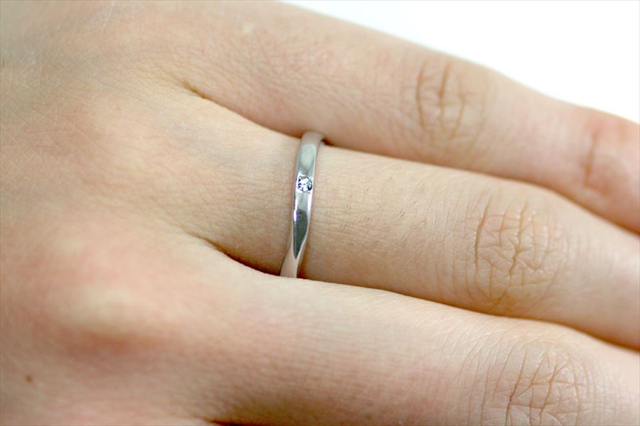 楽天市場 結婚指輪 マリッジリング アモル L プラチナ リング 刻印無料 Pt900 プラチナリング 純プラチナ 90 ダイヤ入 ペアリング 手作りリング オーダーリング ハンドメイドリング ボーナスセール 手作りリングの京都ジュエリー工房