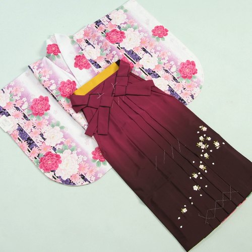 卒業袴着物フルセット　卒業式　白　桜刺繍濃淡ボカシ袴　レンタルよりお値打ちな13点セット