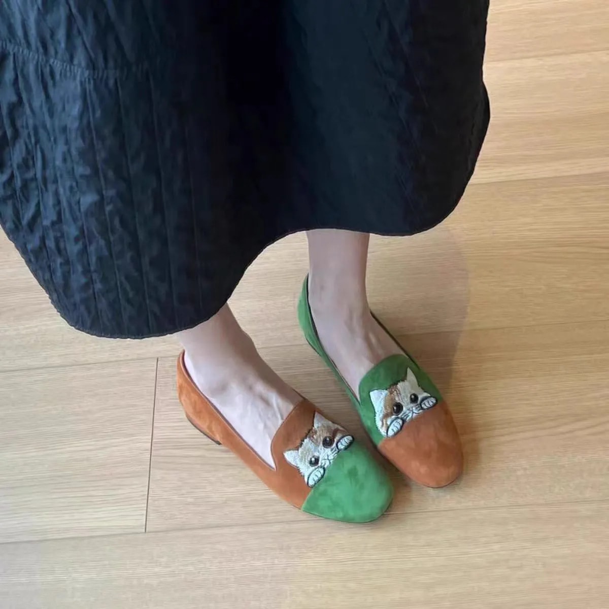 ローファー レディース パンプス ぺたんこ 痛くない 柔らかい フラットシューズ 猫 刺繍 ラウンドトゥ モカシン 歩きやすい 疲れにくい 蒸れない スリッポン 婦人靴 カジュアル 森ガール お洒落