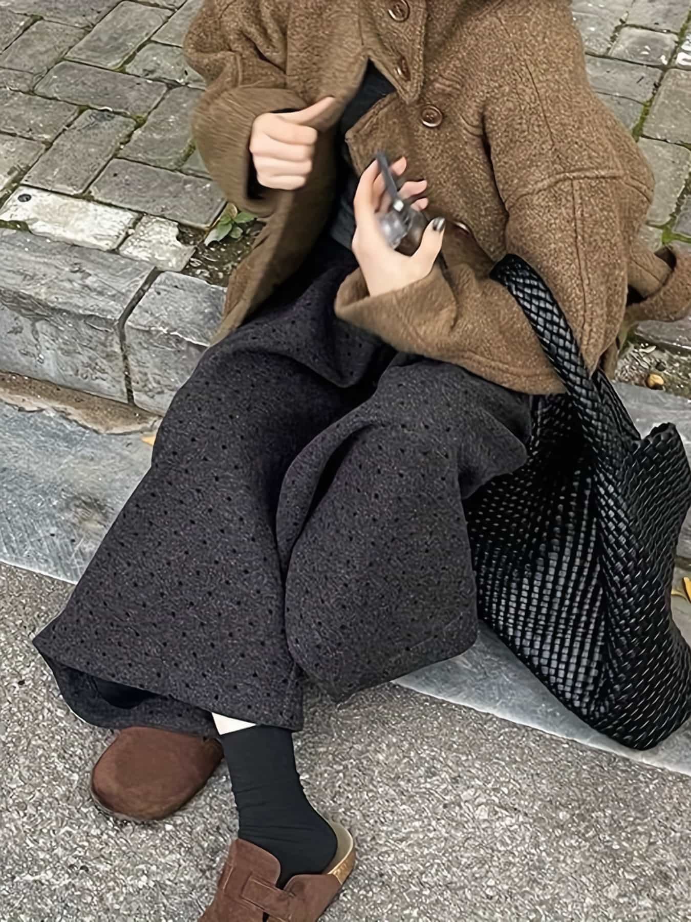 広々としたズボン下 レディース 点点柄 水玉 ズボン下 ズボン ボトムス ガウチョパンツ イージーパンツ 伸び伸びするズボン下 ロングズボン下 酉の方角天然ゴム ゆったり ゆる 体型覆いかぶせる 着痩せ 細押し出し 脚長 生やさしい 心地好い 執務室 通い お出かけ 会う約束 御部屋着 ママコーデ 20代
