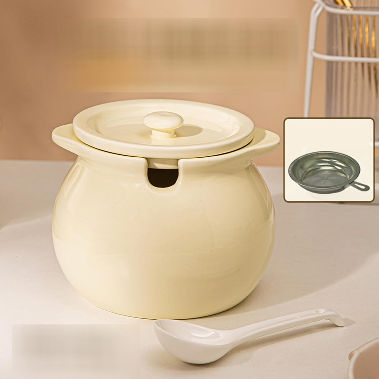 保護すること瓶陶器調味料ポット 密閉容れもの 三盆白ポット 瀬戸もの 三盆白入れ 陶器油の塩缶 調味料箱 調味料瓶 黒コショウ 調味料容れもの スパイス瓶 香辛料入れ 塩黒コショウ入れ 調味料ストッカー 蓋付き添い人セ
