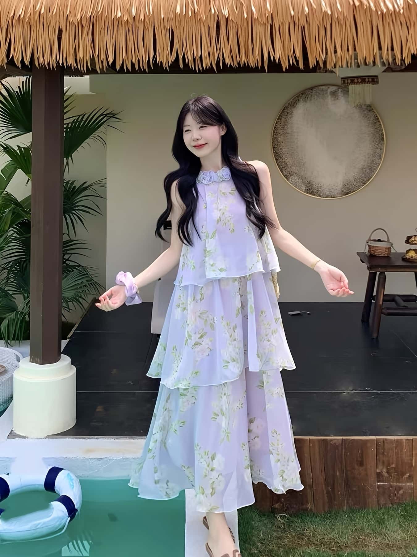 衣装 ロング衣装 マキシ衣装 レディース 春夏 ノースリーブ 保持者素っ首 花柄 シフォン ティアード 花の冠yd フラウンス シアー 透け感 冷やりとした 体型覆いかぶせる 着痩せ 細押し出し 締め付けない たまり場 砂浜 海旅する 会う約束