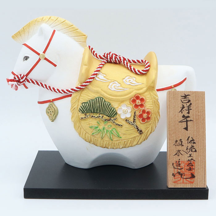 令和8年のウマ年を飾るに相応しい傑作、躍動感溢れる大型ガラス造形の2頭の馬の彫像 令和8年のウマ年を飾るに相応しい傑作、躍動感溢れる大型