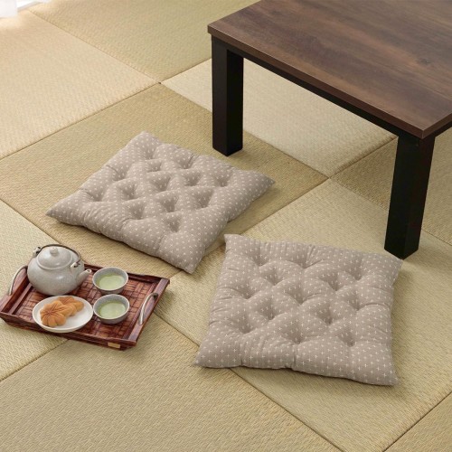 イケヒコ 座布団 日本製 刺し子調 小座布団 ベージュ 約45×45cm 1枚 小さめ コンパクトクッション おしゃれ 和モダン 和室 洋室 来客用 ＃1240880022204