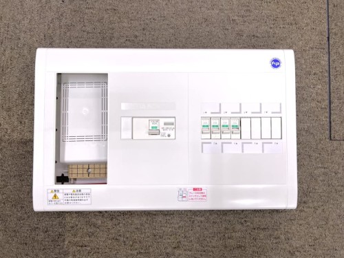 パナソニック(Panasonic) スッキリダイアログボックス ヨコ一列手合い リミッタースペース付 40A 4+4 BQWB3444