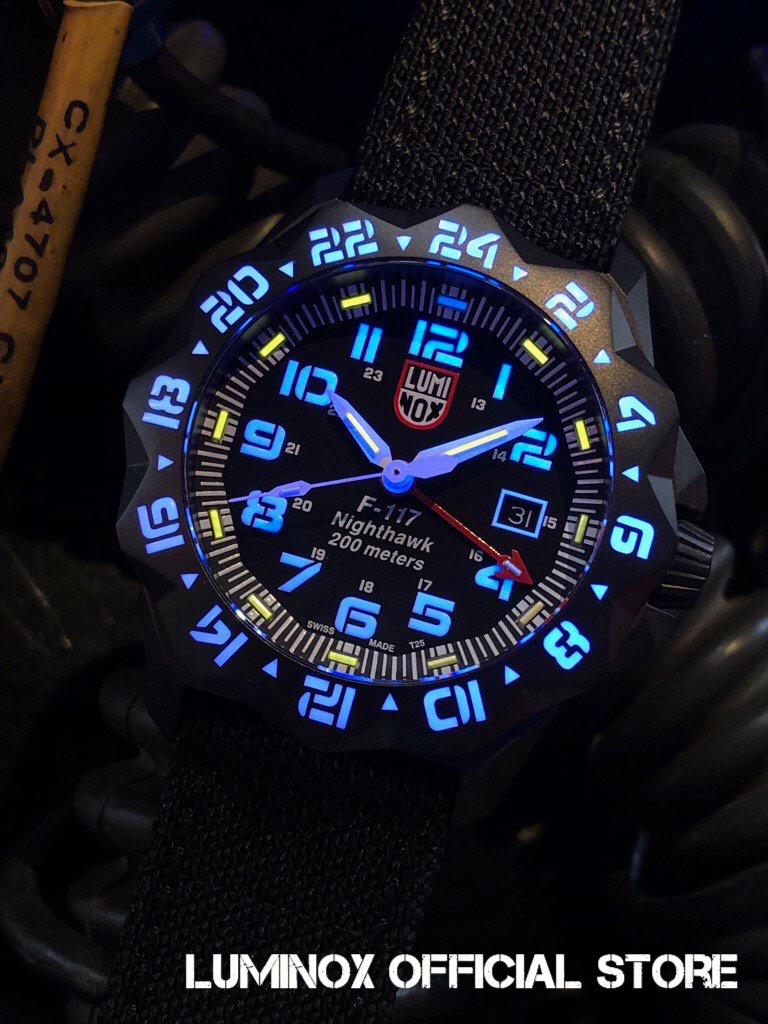 セールセールルミノックスLUMINOX F-117 ナイトホーク 6421 腕時計