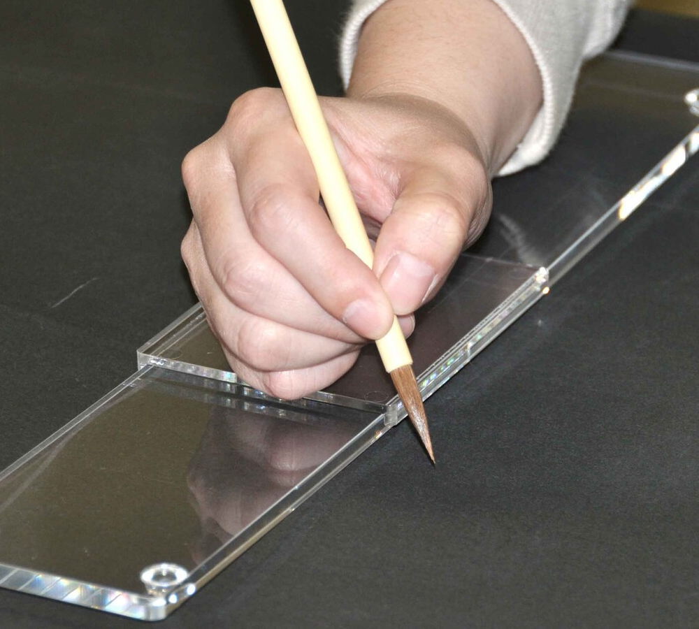 腕枕　腕枕　手置き板　木彫り　中国　書道 楽天市場】銅腕枕/椀枕(わんちん）【中国工芸品】手置き板 写経