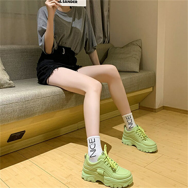 おしゃれ スニーカー レディース 靴 カジュアル オールシーズン 歩きやすい シューズ お出掛け 女子会 楽ちん 美脚 デート かわいい ガーリー 秋冬 レディースファッション 韓国ファッション 即納 安全