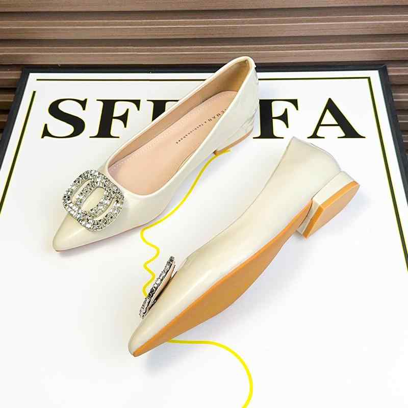 パンプス シープスキン 伝達ルート石ころ 冬 浅口 置き目踵 専売特許なめし革 象牙色 分かりやすい シューズ レディース 平ったい底