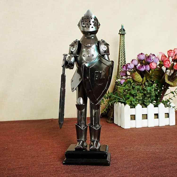 楽天市場】鉄兜 ヘルメット 鉄板 シルバー 防具 オブジェ ローマ兵