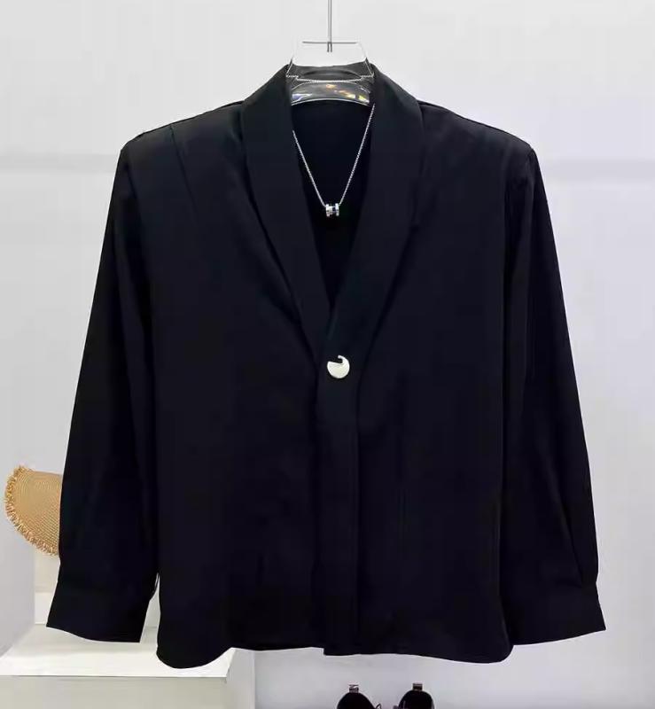 男性服 秋 スタイル ショルダーパッド シャツジャケット 羽織り カジュアル Vネック シャツ メンズ ハイエンド ワンポイント ボタン ユニーク シンプル 黒 ブラック トップス モード系