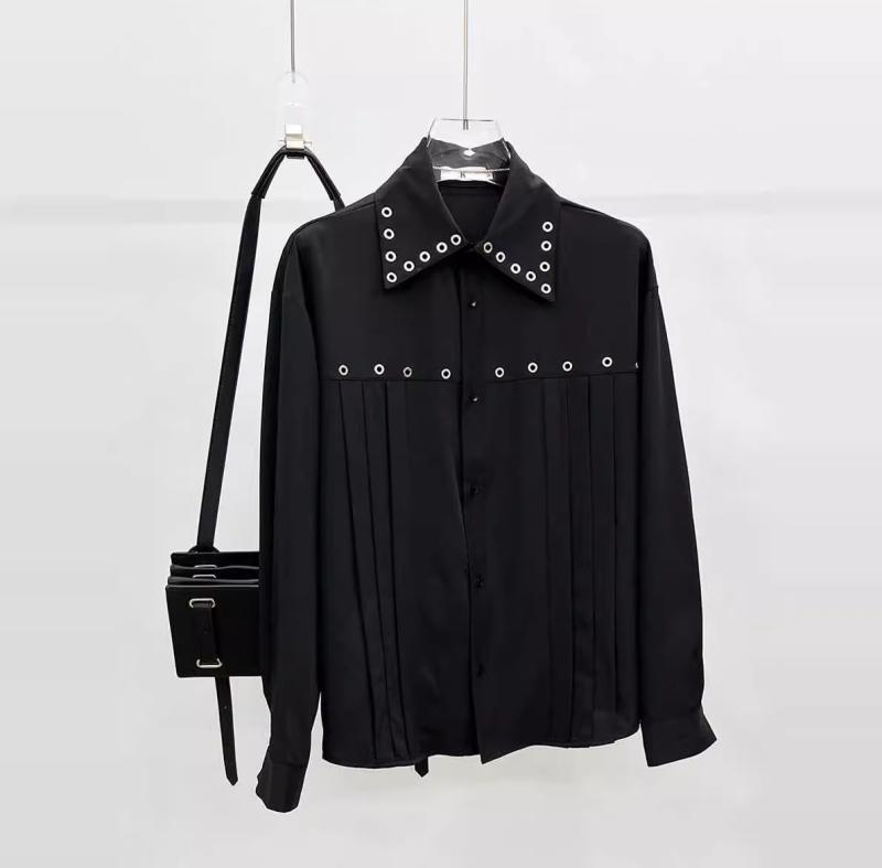 男性服 ヘビーデューティー メタル シルバー スタッズ シャツ 黒 白 メンズ 韓国 Ｋ-POP ファッション 長袖 トップス モード系 ステージ 衣装 ダンス パフォーマンス ストリート