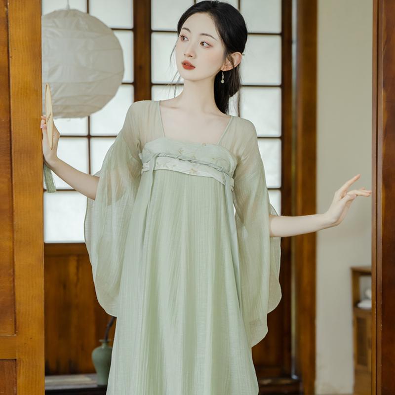 ワンピース レディース レトロ 淡い緑 パステルグリーン 夏 涼し気 ロングスカート コリアンスタイル カントリー アジアンスタイル インドア おうち時間 柔らかさ｜ラ・グラーヌ