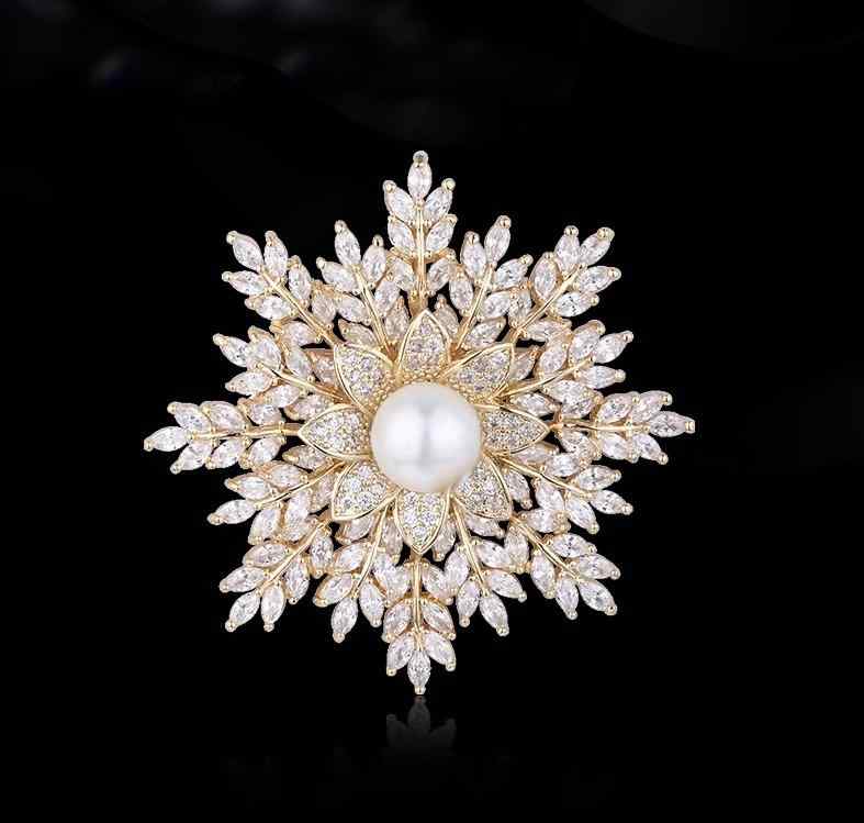レディース アクセサリー ブローチ 花 結晶 花モチーフ フローラル フレンチ 高級 コサージュ キュービックジルコニア ラインストーン 金銀メッキ ジュエリー風 きらびやか ラグジュアリー 華やか