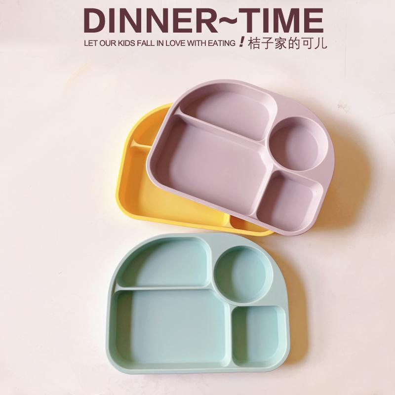 食器 プレート コンパートメント 子供用 赤ちゃん用品 離乳食 かわいい シリコン 大容量 仕切り トレーニング 耐久性 トレイ カラフル シンプル 便利