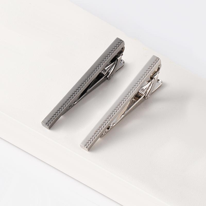 ネクタイピン シルバー クリップ ブラック ライン デザイン ビジネス 通勤 オフィス シンプル 上品 高級感 スマート シック エレガント モダン おしゃれ|ラ・グラーヌ