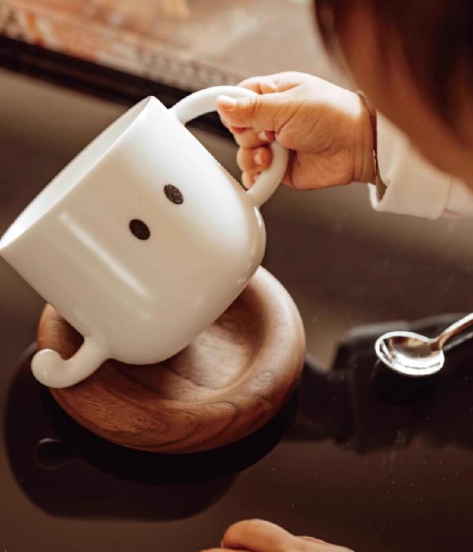 マグカップ コーヒーカップ 木製コースター マルチコースター 木目調 耐熱性 ポーズ カップル ペア ギフト 結婚祝い かわいい