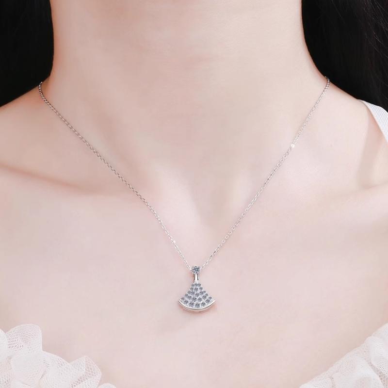 ネックレス レディース 上品 パーティー ファッション 日常使い ギフト おしゃれ 贈り物 エレガント モダン アクセサリー