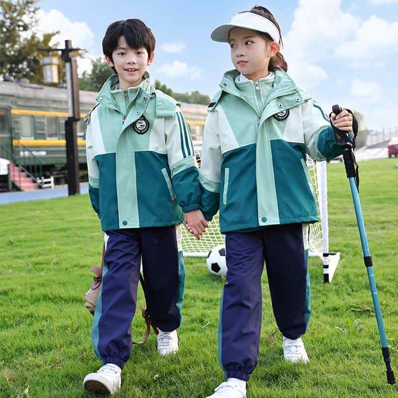 子供服 キッズ 運動着 キャンプ 山登り アクティブ スポーティー エネルギッシュ アウトドア 幼稚園 春秋 ジャケット 防風 保温 動きやすい