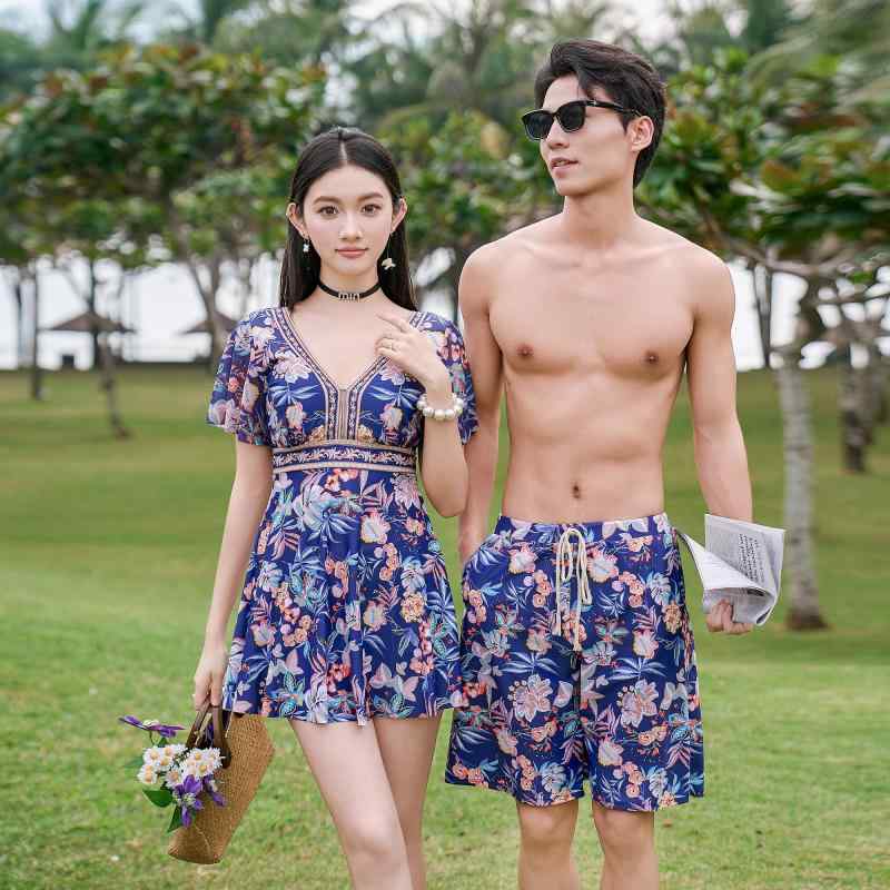 水着 カップル ペアルック レディース メンズ ビーチパンツ ネイビーブルー エスニッ柄 フローラル プリント 花柄 お揃い 半袖 ワンピース スカート フレア ハーフパンツ バカンス ビーチ リゾート 温泉 ・覧せ見せ