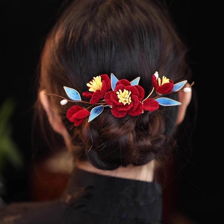 ヘアピン 髪飾り ヘアクリップ 赤 花 サイドクリップ イベント パーティ お祭り 舞踊 着物 浴衣 アップスタイル 目立つ 華やか レトロ 印象的