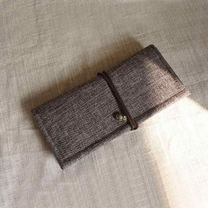 折りたたみ財布 長財布 布製 ポケットサイズ カード収納 コンパクト ファスナー チャック ボタン留め リネン ベーシックカラー ナチュラル シンプル