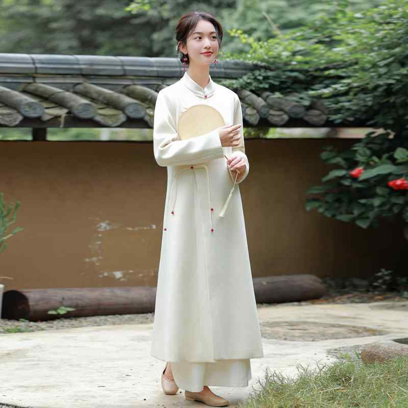 成人女性服 禅 文様 瀬戸もの ひな型 秋冬用 御召しもの 窈窕たる 飛び切り感 茶芸師 座標軸 ズボン下 舞い 舞踊 御召しもの 茶の葉会